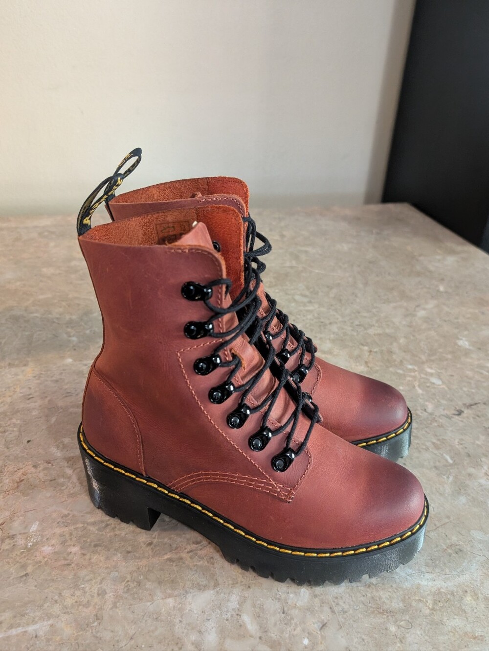 Dr. Martens Leona Platform Quan Retro Brick Burnished Wyoming Boots Women Size 7